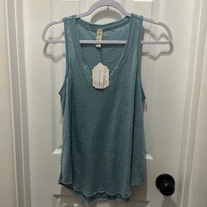 Altar’d State racer back tank top size M NWT